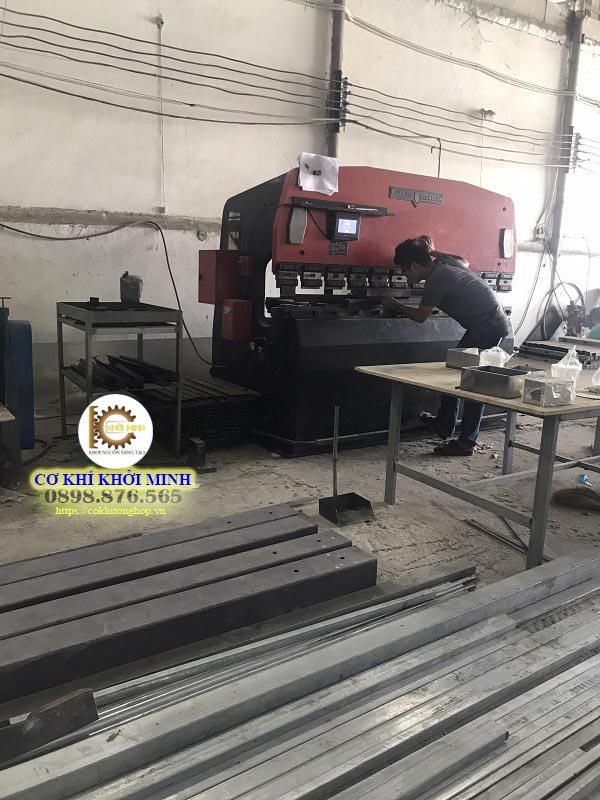 cắt chấn thép tấm