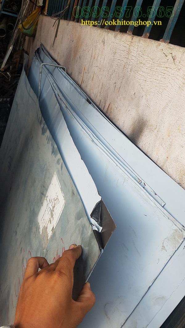 Cắt sắt kim loại tphcm