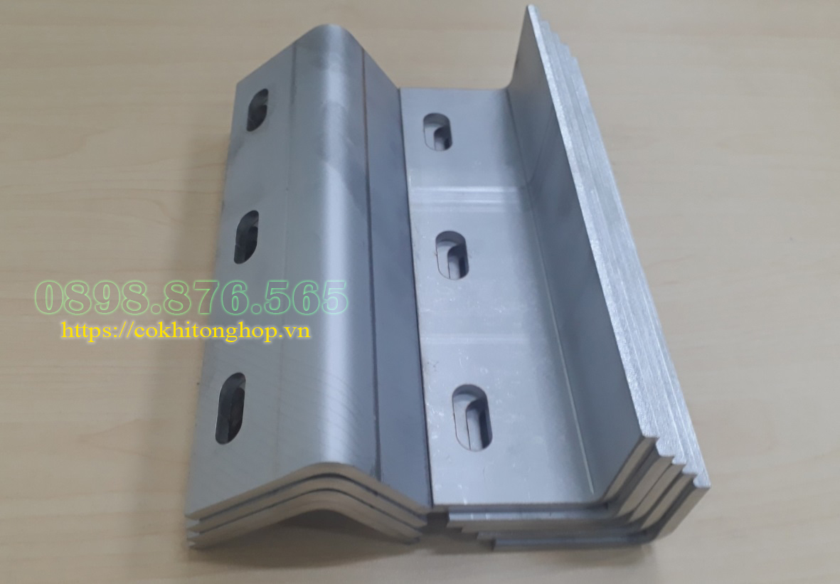 cắt laser chấ gấp inox