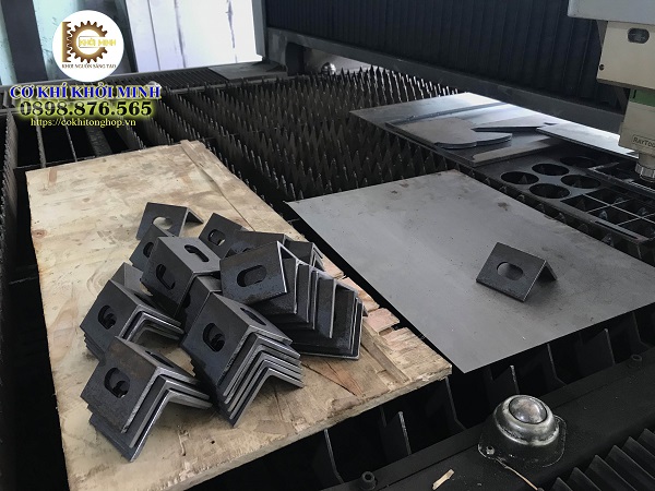 cắt laser kim loại