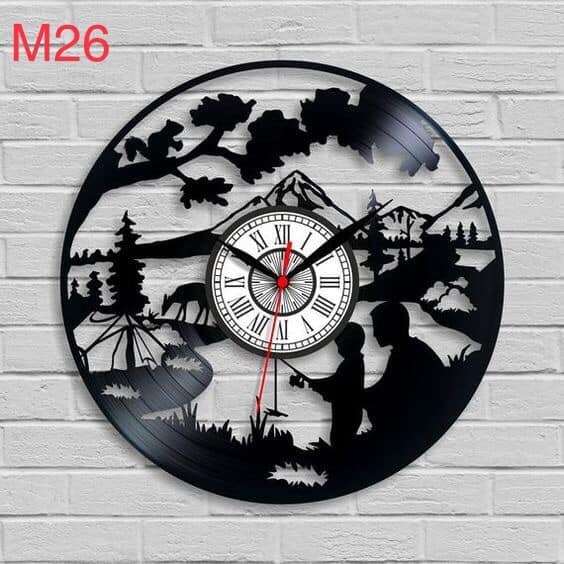 đồng hồ treo tường trang trí phòng khách