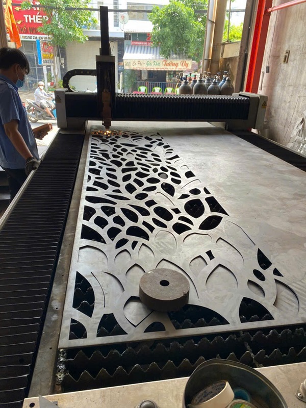 cắt laser kim loại