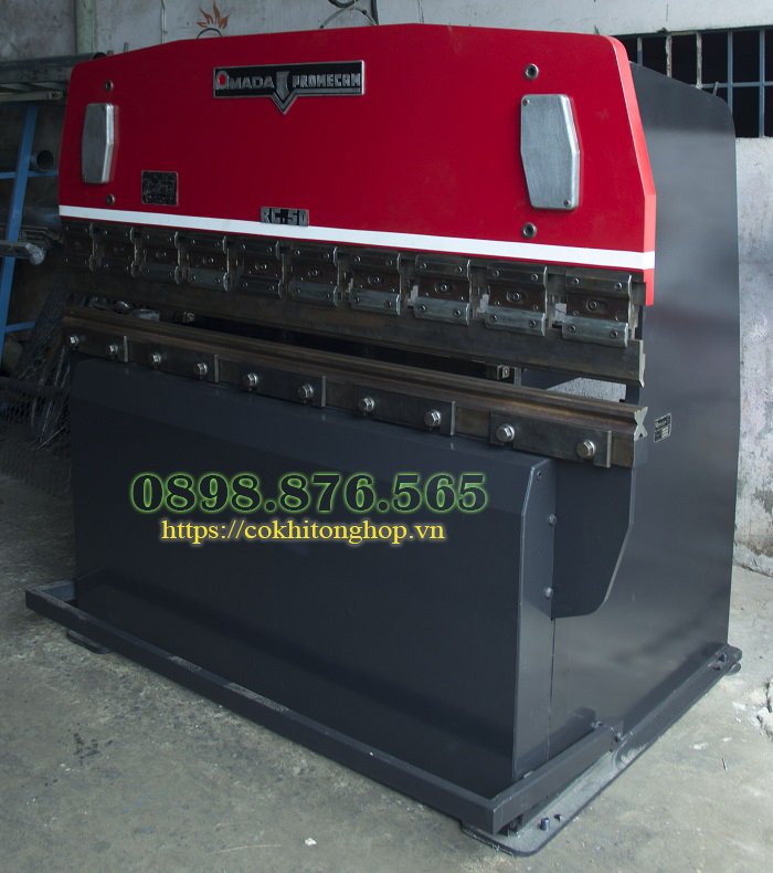 Máy chấn gia công cơ khí