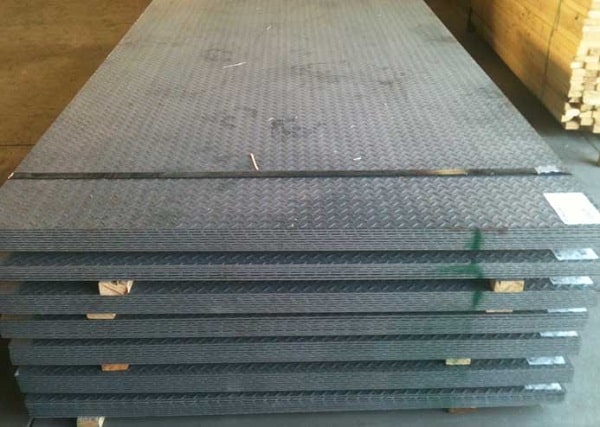 thép tấm chống trượt 2mm